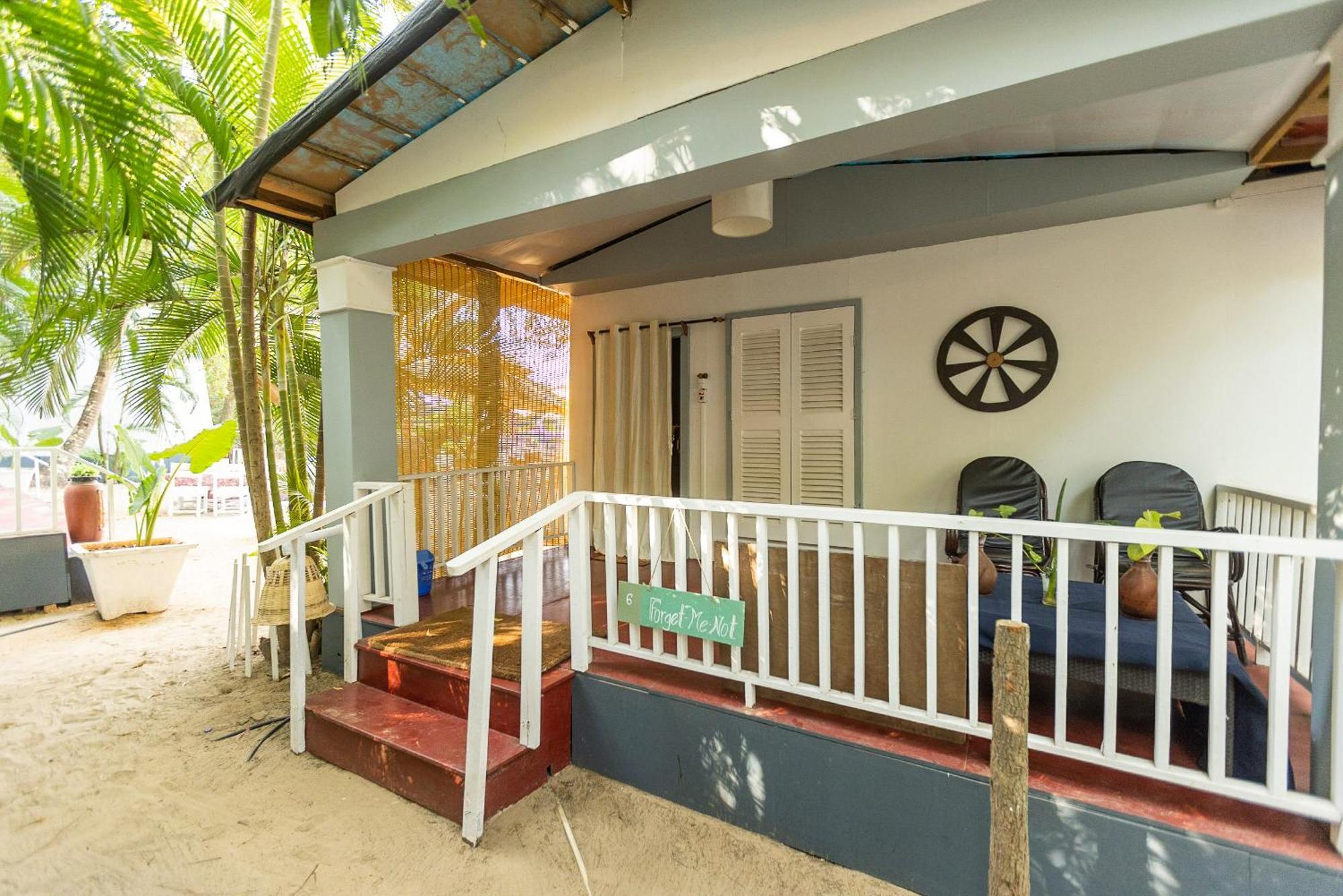 Feather Touch Hotels And Resorts パロレム エクステリア 写真