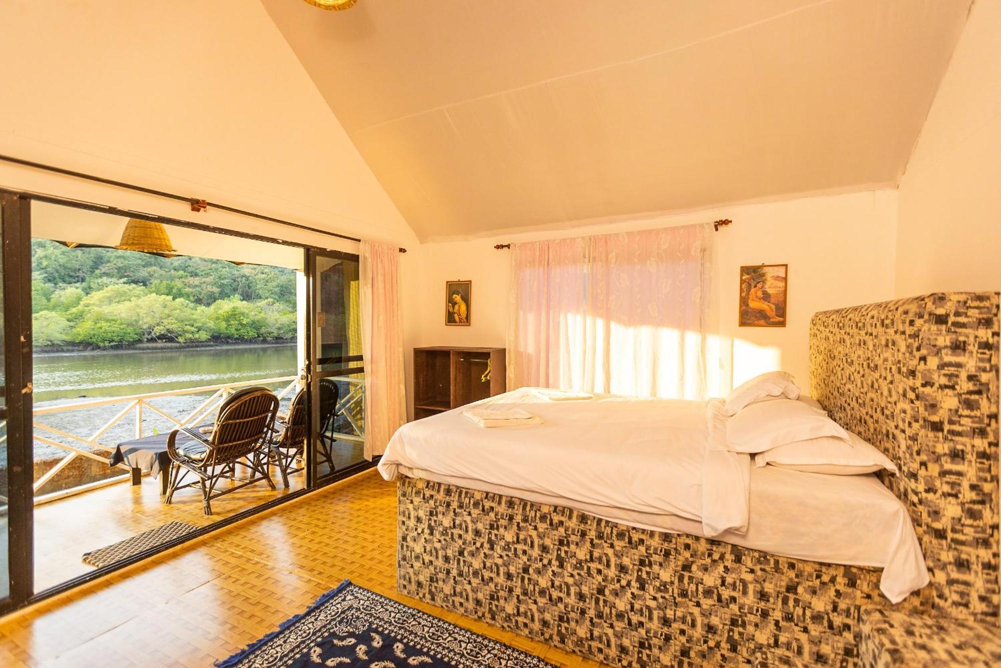 Feather Touch Hotels And Resorts パロレム エクステリア 写真
